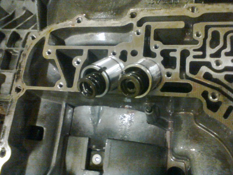 These pistons (overdrive and underdrive) slide right out